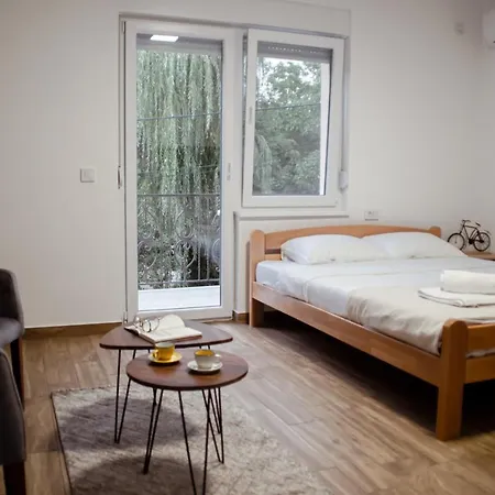 Park Apartment